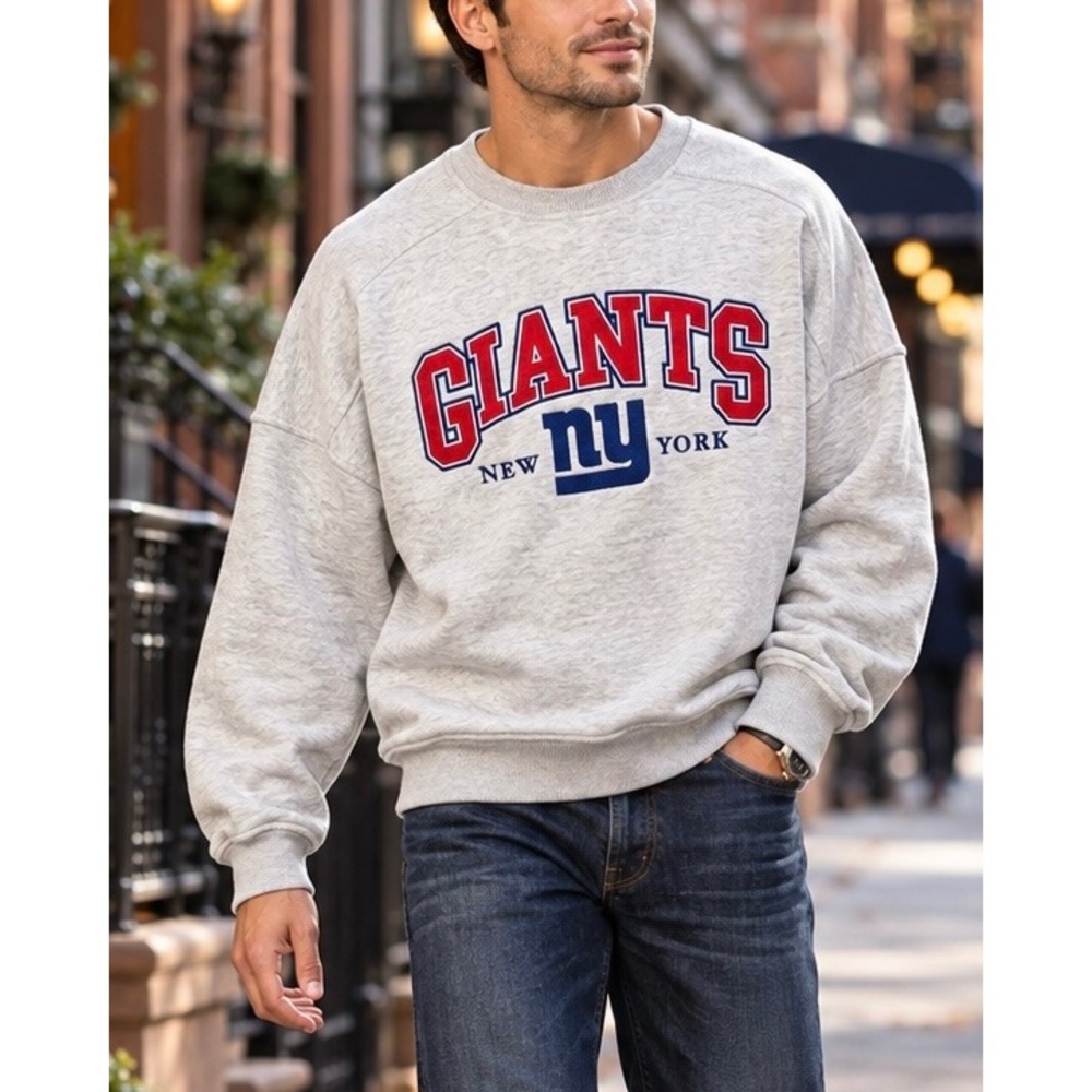 Abercrombie & Fitch x NFL New York Giants Gray Crewneck Sweatshirt Men's Small